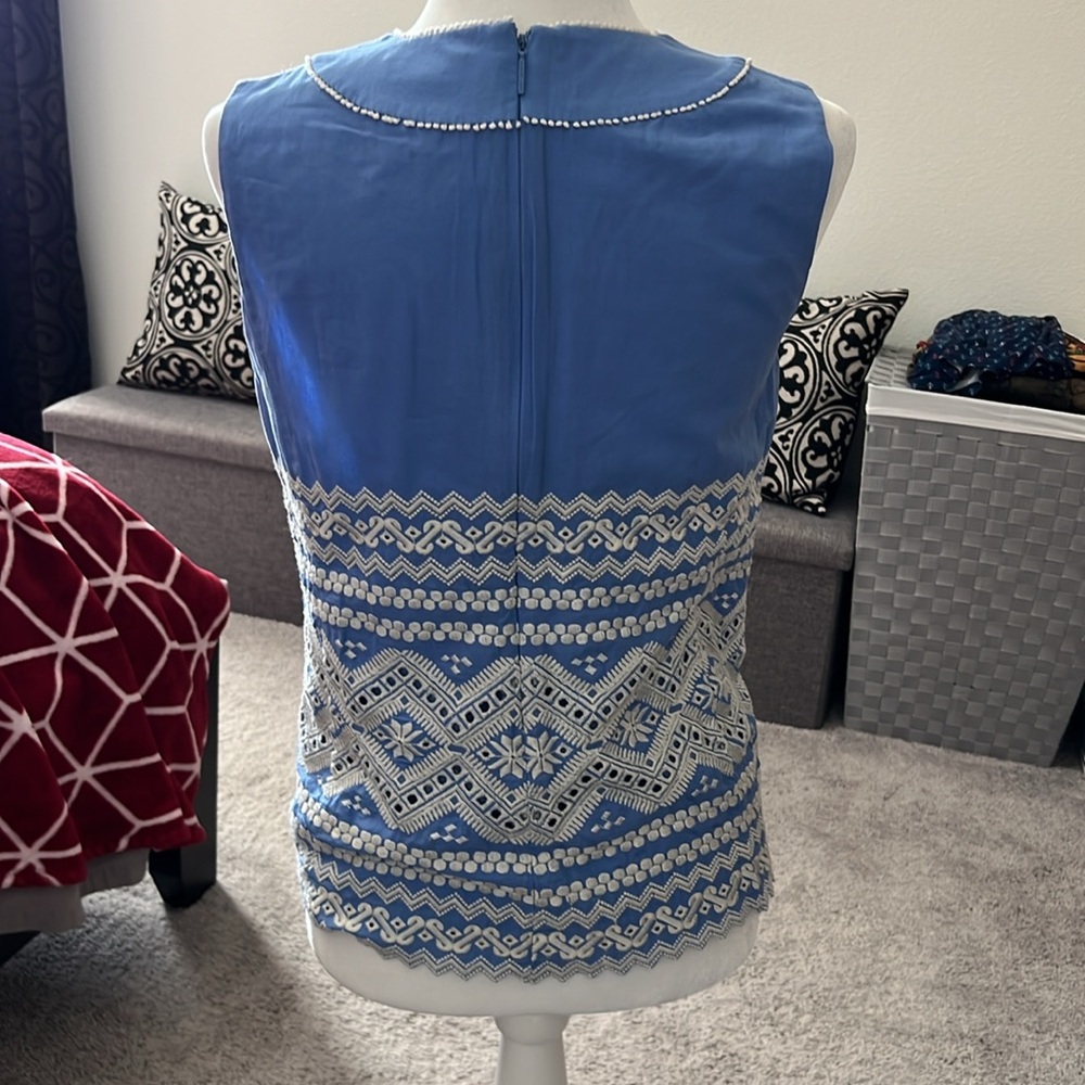 NWOT Tory Burch Blue and White Lace Top - Size 6 - Picture 5 of 12